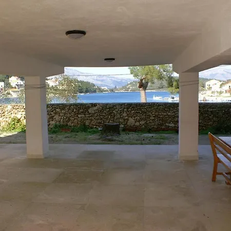 Studio 4385a